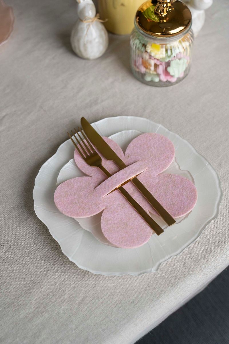 Bestikkholder blomst – filt – Rosa