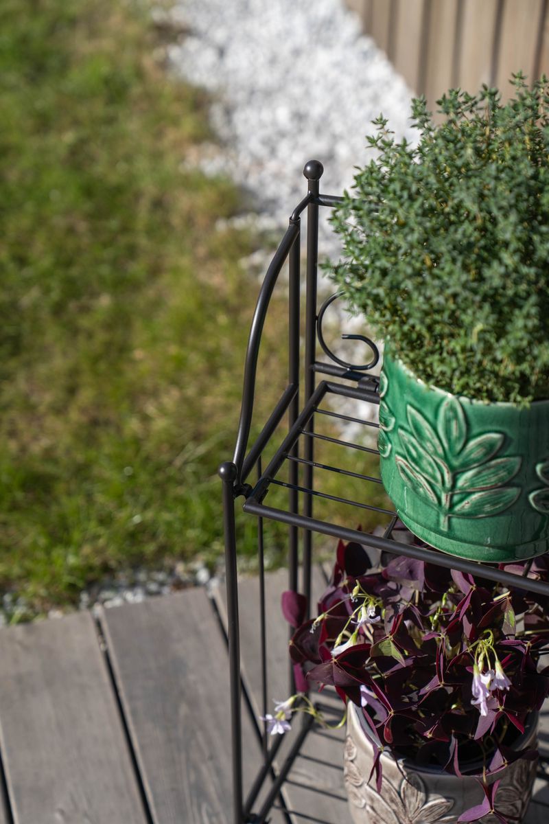 Blomsterstativ – 34×18×H65 cm – svart