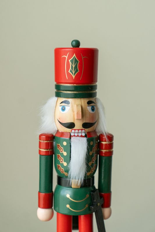 Nøtteknekker Rød/Grønn/Svart 38cm - Versjon 4