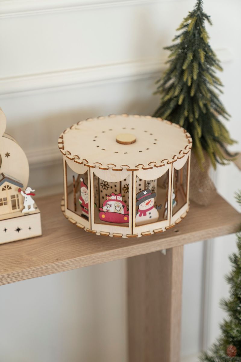 Treby - Karusell 20cm