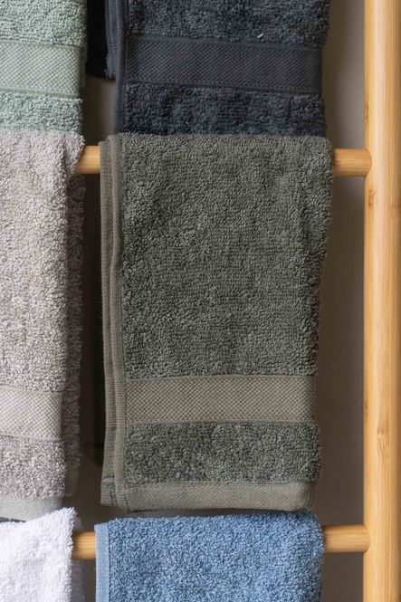 Hovedbilde Essentials Håndkle 30x50cm - Army Grønn