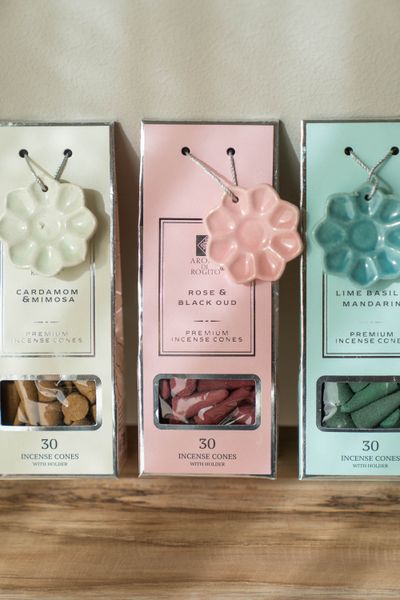 Hovedbilde Røkelseskjegler – Rose & Black Oud