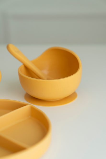 Hovedbilde Silikonskål m/skje og sugekopp - Gul