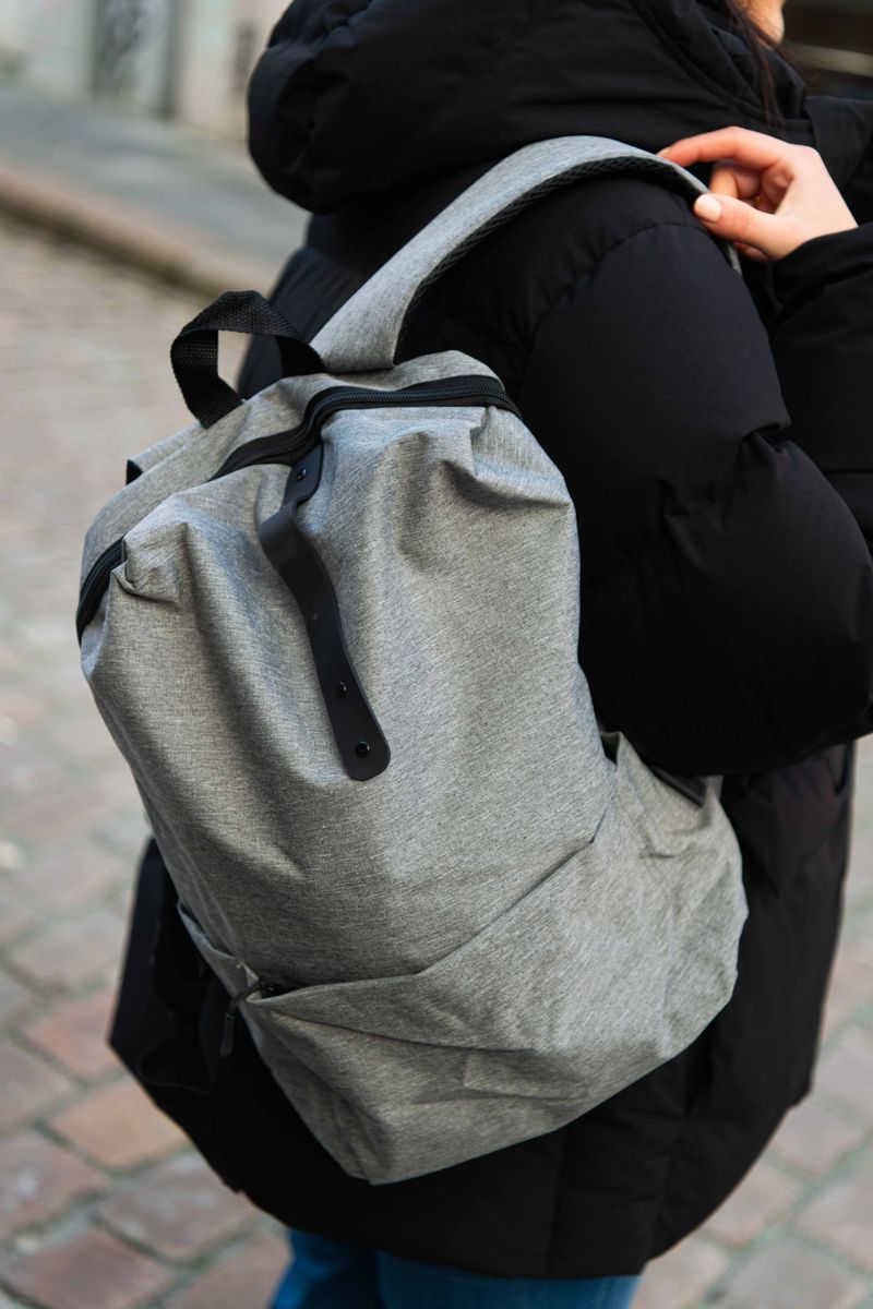 Ryggsekk 27x15x40cm - Grå