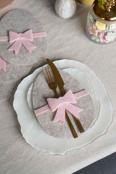 Hovedbilde Bestikkholder egg – filt – Beige